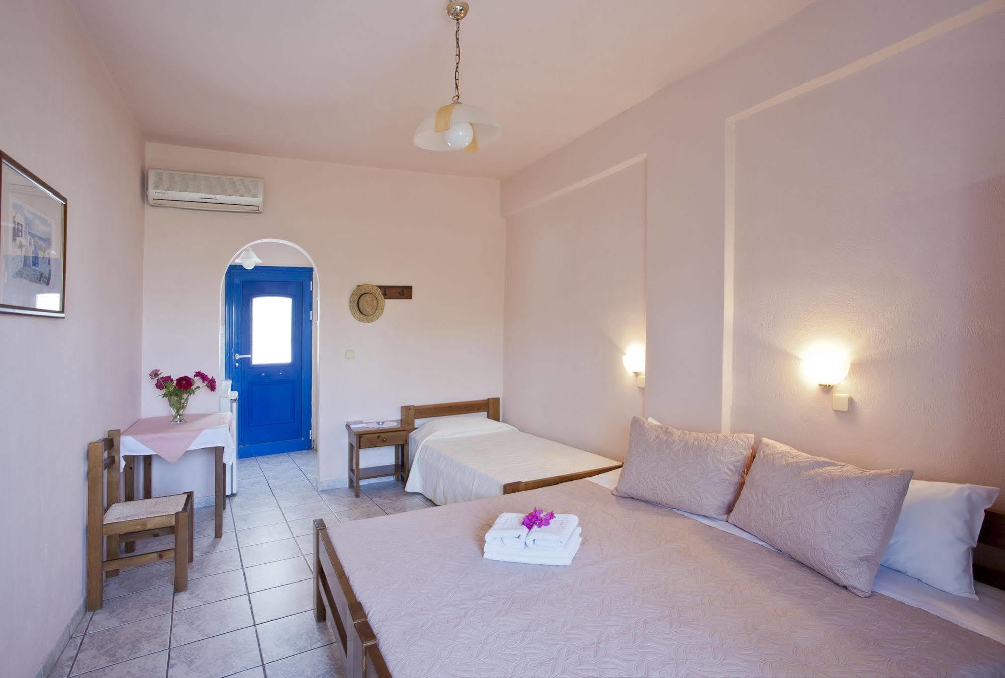 נאוסה Stefano Apartments מראה חיצוני תמונה